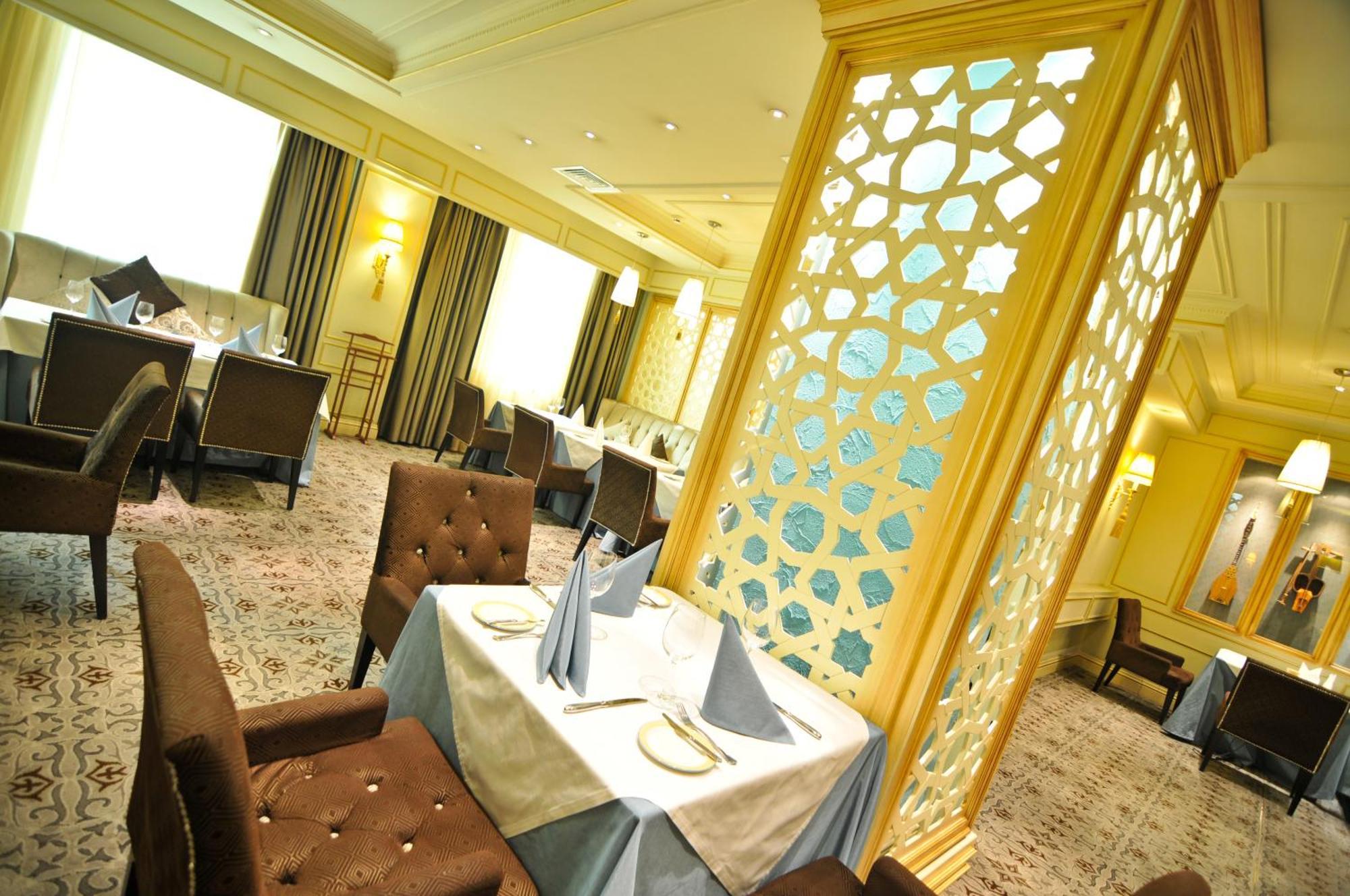Grand Tien Shan Hotel Almaty Exterior photo